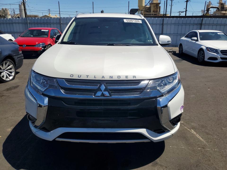 Продажа на аукционе авто 2018 Mitsubishi Outlander, vin: JA4J24A53JZ027992, номер лота: 65991326