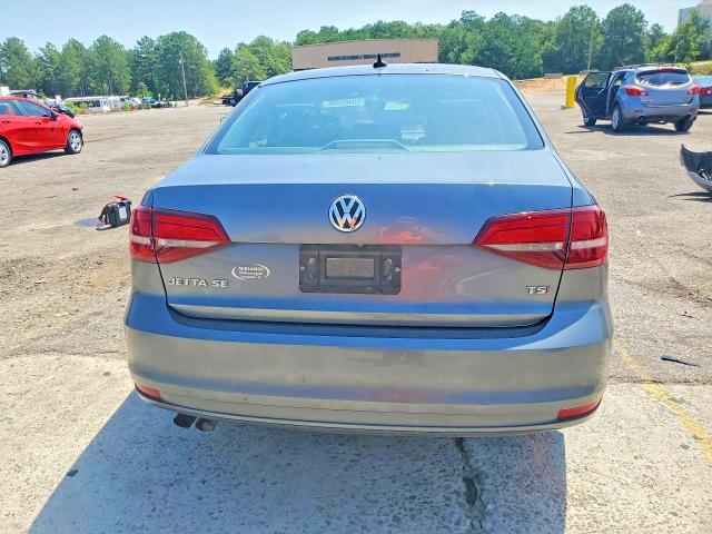 65405286 :رقم المزاد ، 3VWDB7AJ9HM202613 vin ، 2017 Volkswagen Jetta مزاد بيع