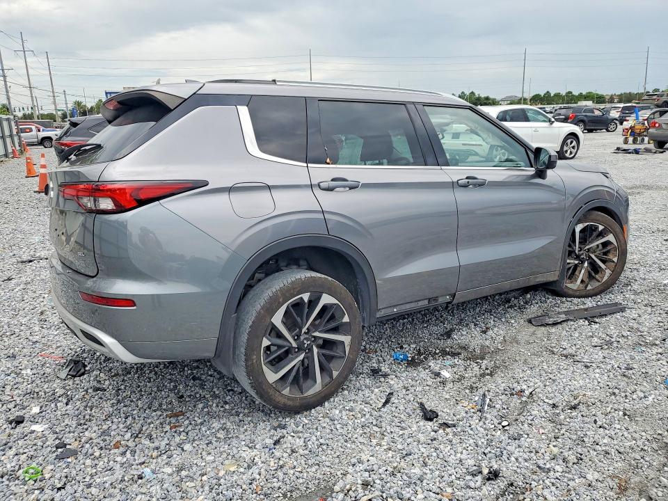 64010246 :رقم المزاد ، JA4J3VA86PZ010593 vin ، 2023 Mitsubishi Outlander مزاد بيع