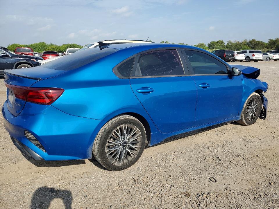 2022 Kia Forte მანქანა იყიდება აუქციონზე, vin: 3KPF54ADXNE418861, აუქციონის ნომერი: 63674856