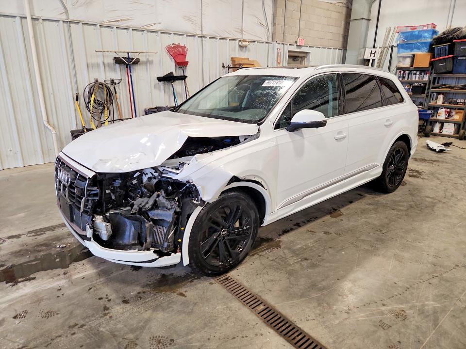 66120096 :رقم المزاد ، WA1LXBF77ND010589 vin ، 2022 Audi Q7 مزاد بيع