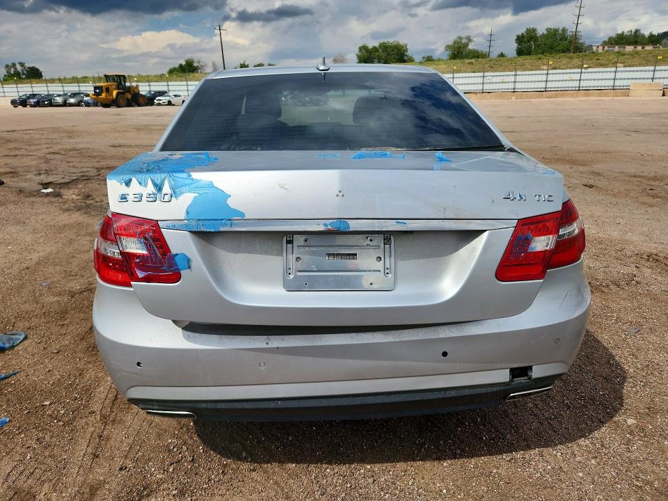 65321236 :رقم المزاد ، WDDHF8HB3AA252056 vin ، 2010 Mercedes-benz E مزاد بيع