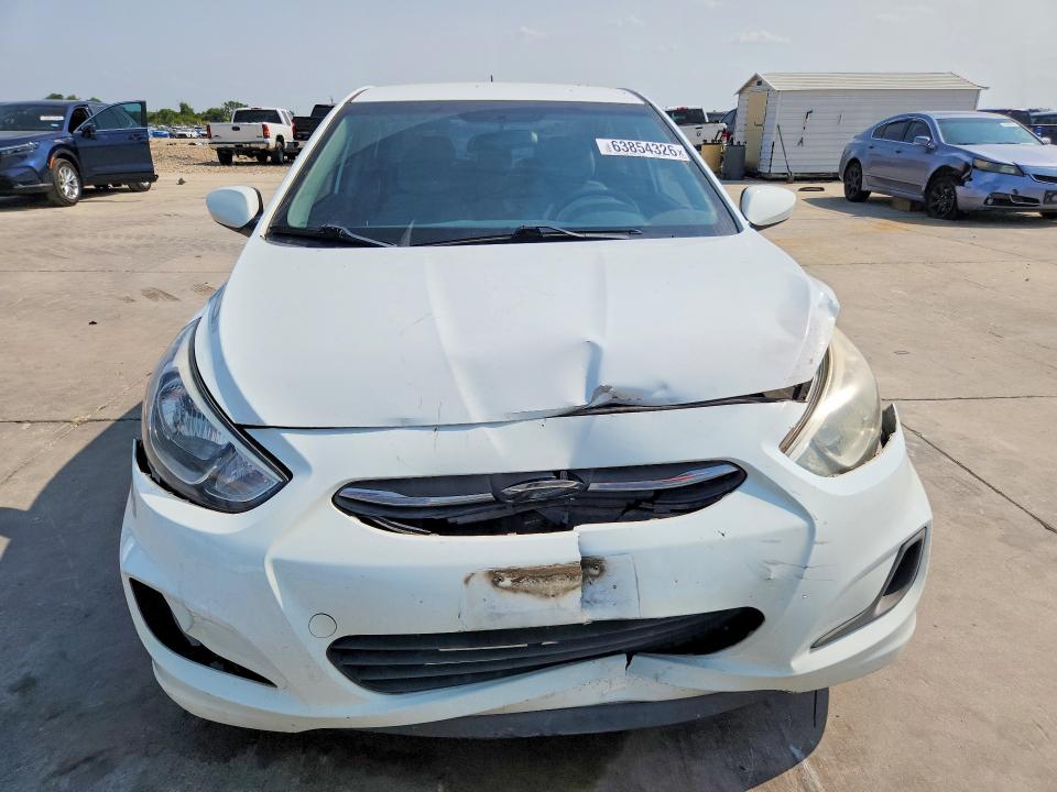 2015 Hyundai Accent მანქანა იყიდება აუქციონზე, vin: KMHCT4AE7FU916340, აუქციონის ნომერი: 63854326