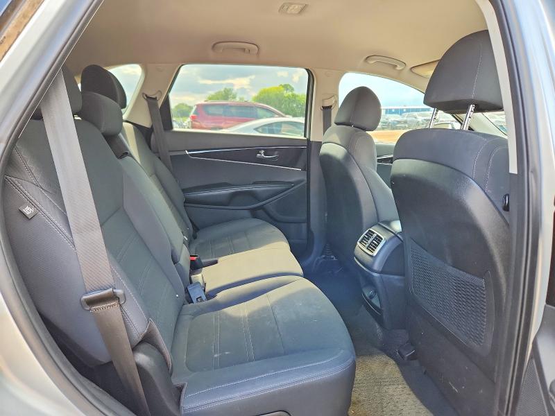 64068566 :رقم المزاد ، 5XYPG4A36JG345068 vin ، 2018 Kia Sorento مزاد بيع
