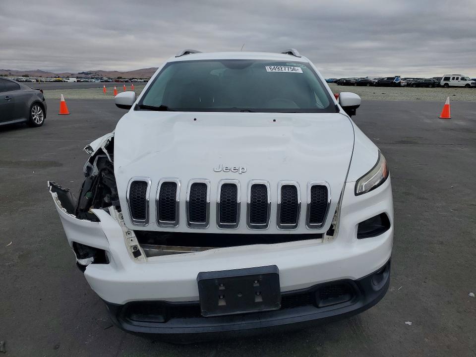 64927756 :رقم المزاد ، 1C4PJLCB2GW113692 vin ، 2016 Jeep Cherokee مزاد بيع