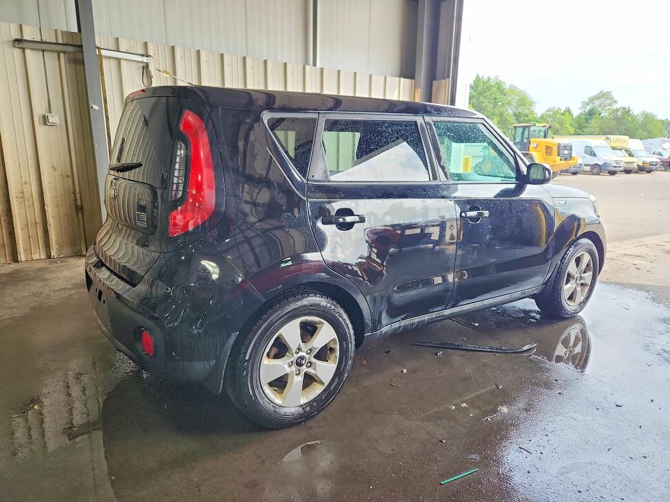 2018 Kia Soul მანქანა იყიდება აუქციონზე, vin: KNDJN2A2XJ7905887, აუქციონის ნომერი: 64485656