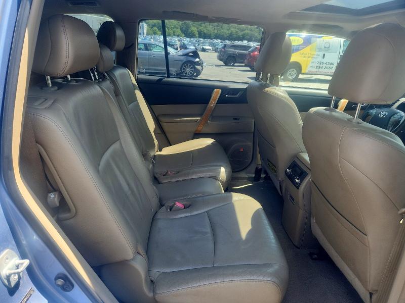 63588956 :رقم المزاد ، JTEEW44A282010278 vin ، 2008 Toyota Highlander مزاد بيع