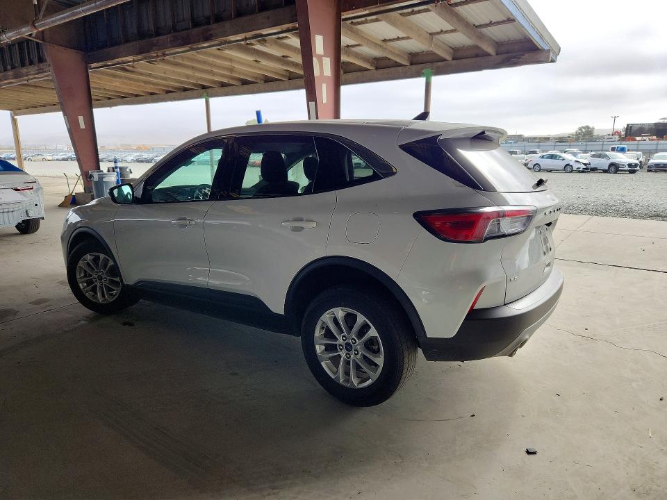 Продажа на аукционе авто 2022 Ford Escape, vin: 1FMCU0BZ6NUA12310, номер лота: 64573946