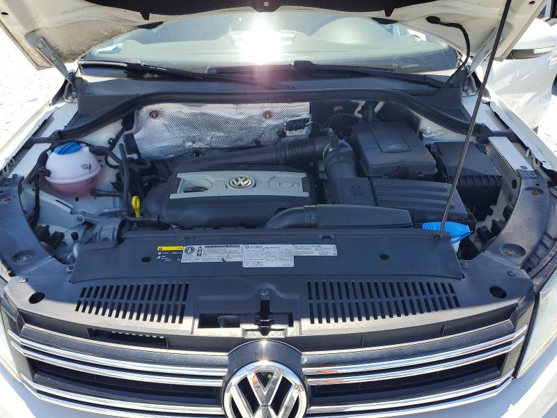 64836726 :رقم المزاد ، WVGAV7AX4GW520294 vin ، 2016 Volkswagen Tiguan مزاد بيع
