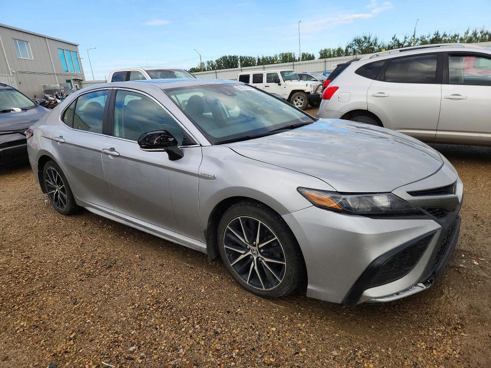 64934226 :رقم المزاد ، 4T1B21HK4MU523742 vin ، 2021 Toyota Camry مزاد بيع