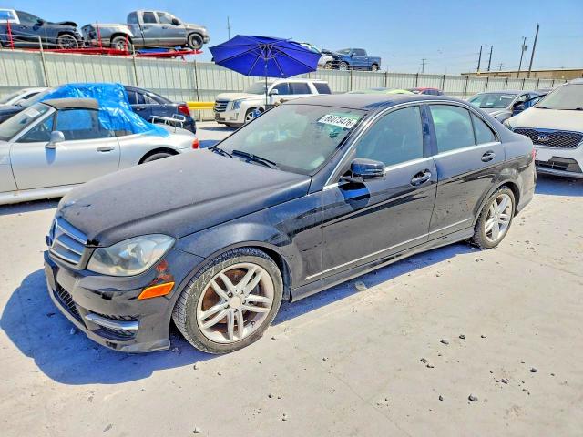 66073476 :رقم المزاد ، WDDGF8AB0DA778106 vin ، 2013 Mercedes-benz C مزاد بيع