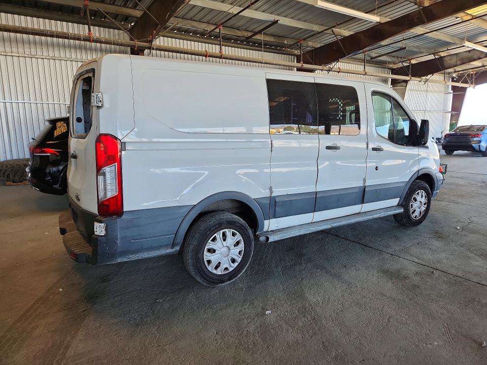 63916176 :رقم المزاد ، 1FTYR1ZM3GKA23095 vin ، 2016 Ford Transit مزاد بيع