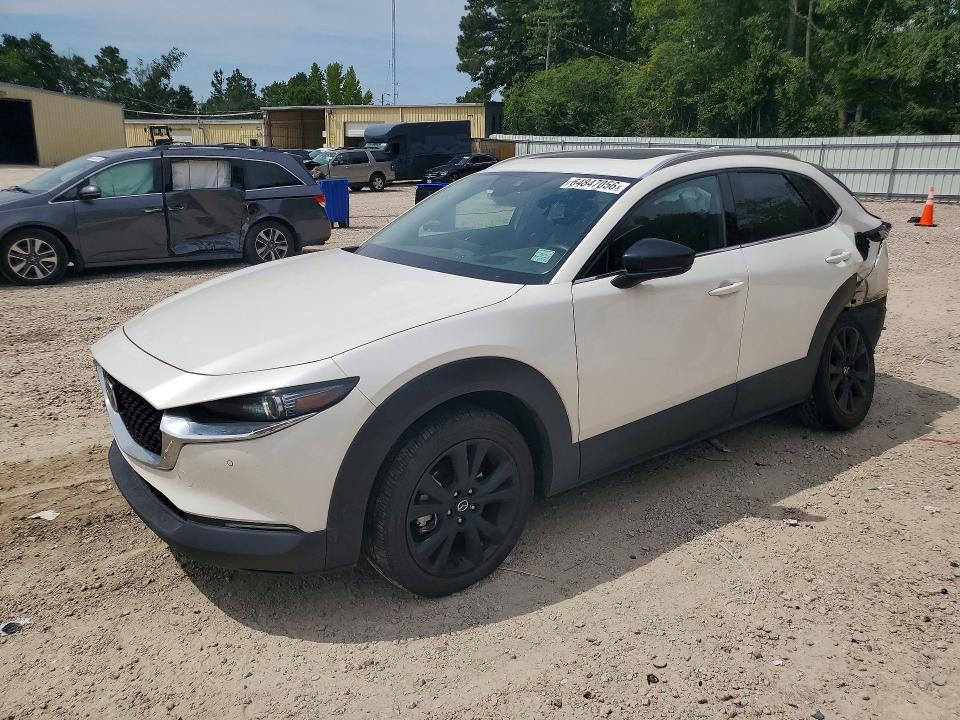 64847056 :رقم المزاد ، 3MVDMBEY8NM433228 vin ، 2022 Mazda Cx-30 مزاد بيع