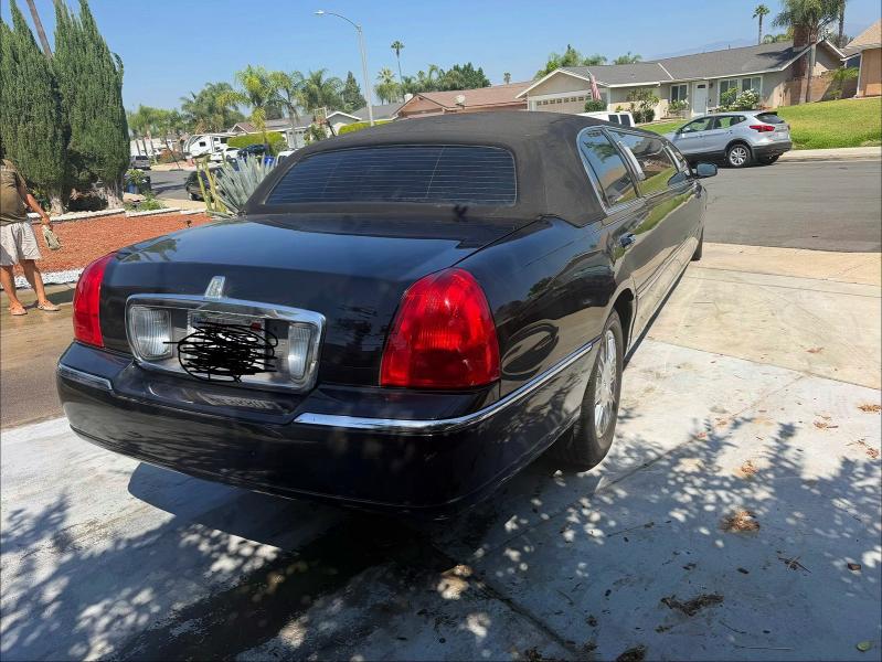 65960506 :رقم المزاد ، 2L1FM88W09X605721 vin ، 2009 Lincoln Town Car مزاد بيع