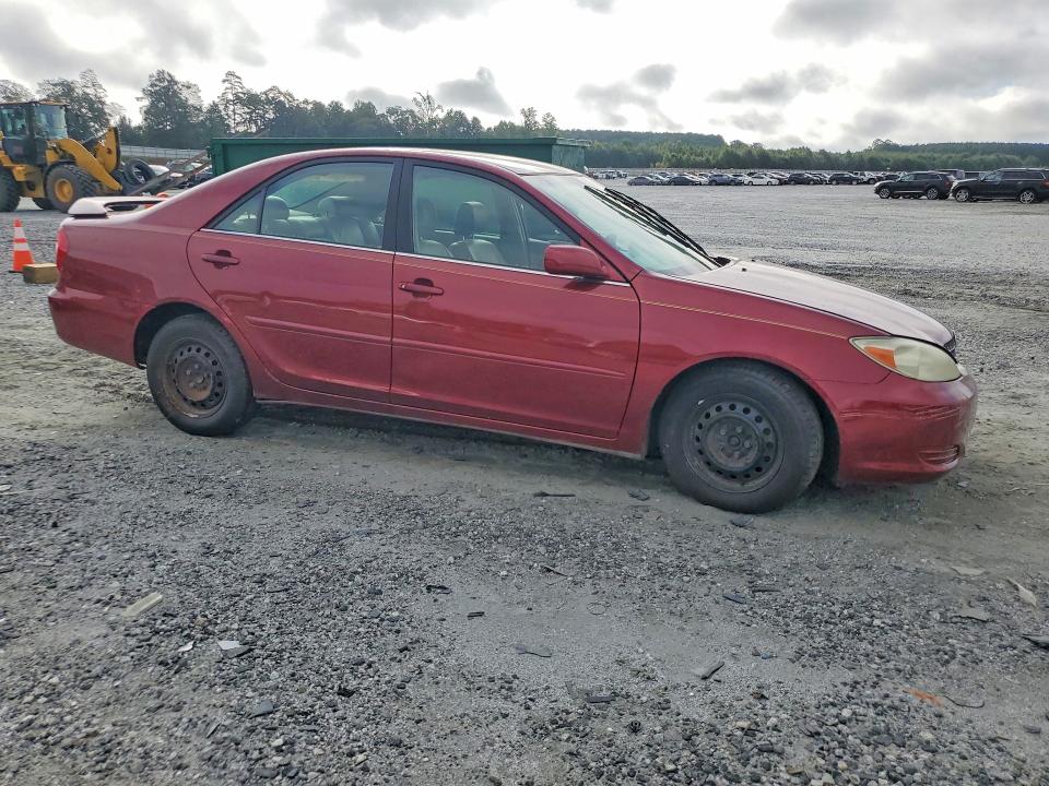 64114016 :رقم المزاد ، 4T1BE32K72U079359 vin ، 2002 Toyota Camry مزاد بيع