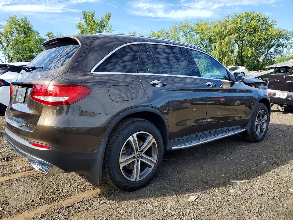 66283806 :رقم المزاد ، WDC0G4KB3HV012976 vin ، 2017 Mercedes-benz Glc مزاد بيع