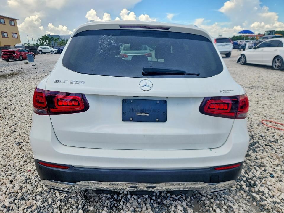 65814936 :رقم المزاد ، W1N0G8DB7NG042517 vin ، 2022 Mercedes-benz Glc مزاد بيع