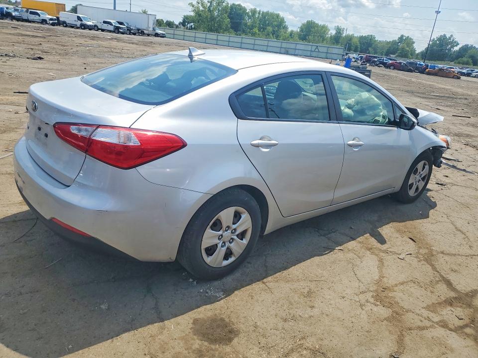 2016 Kia Forte მანქანა იყიდება აუქციონზე, vin: KNAFK4A63G5532433, აუქციონის ნომერი: 63844476