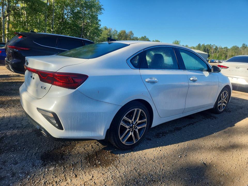 2020 Kia Forte მანქანა იყიდება აუქციონზე, vin: 3KPF54AD2LE171784, აუქციონის ნომერი: 66750746