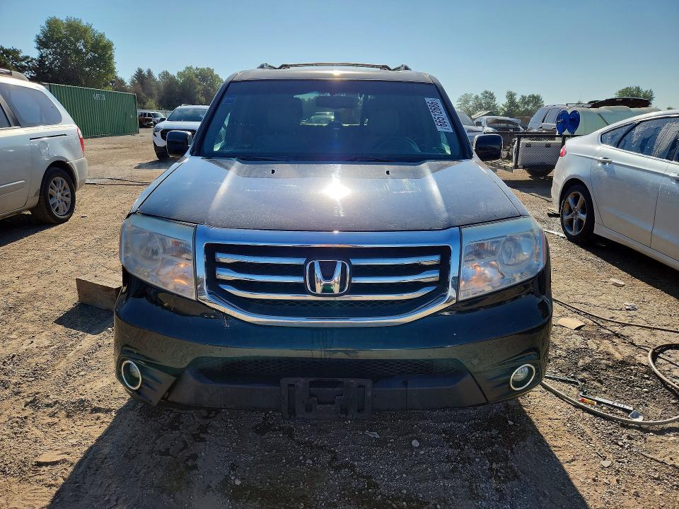 66512686 :رقم المزاد ، 5FNYF4H55FB026788 vin ، 2015 Honda Pilot مزاد بيع