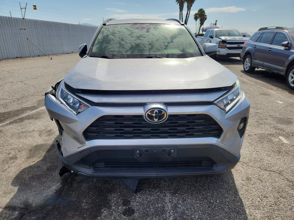 Продажа на аукционе авто 2019 Toyota Rav4, vin: JTMA1RFV5KD511515, номер лота: 63263136