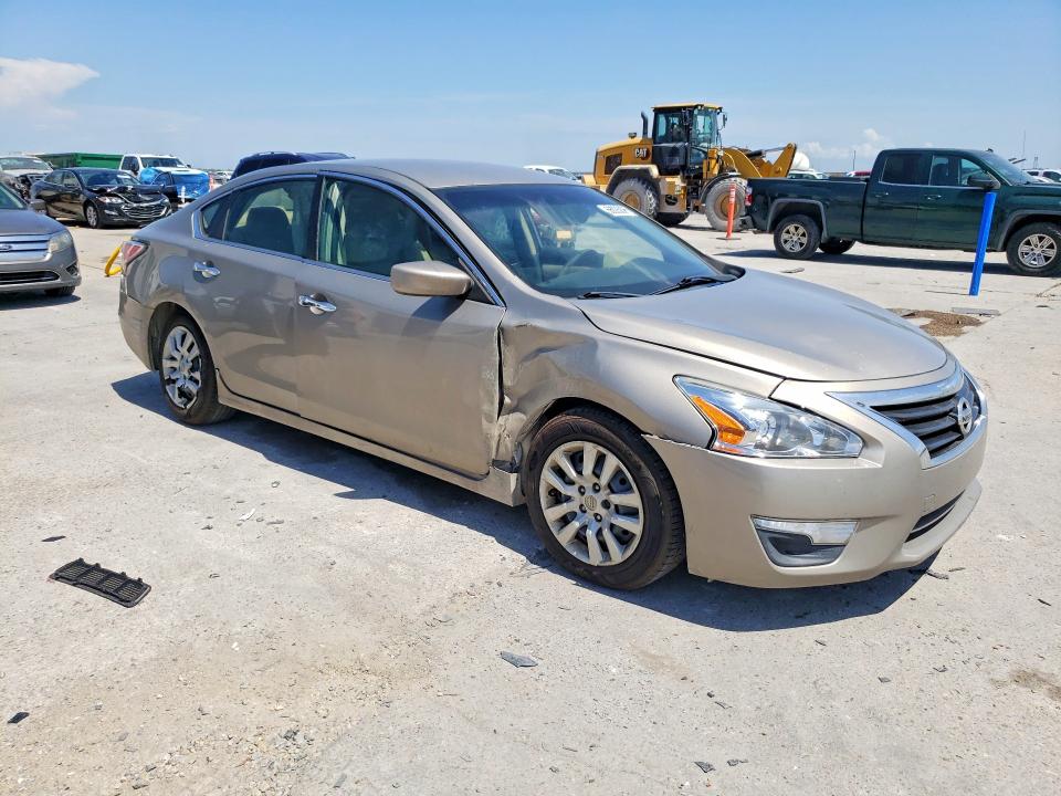 66005806 :رقم المزاد ، 1N4AL3AP8FN321486 vin ، 2015 Nissan Altima مزاد بيع