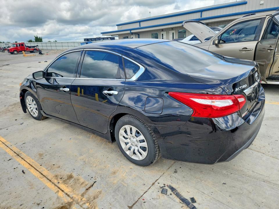 2017 Nissan Altima მანქანა იყიდება აუქციონზე, vin: 1N4AL3AP8HN345452, აუქციონის ნომერი: 65464776