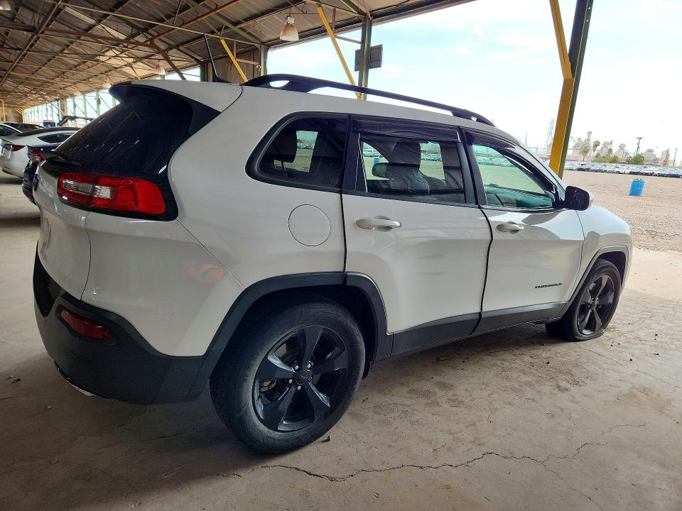 64593556 :رقم المزاد ، 1C4PJMCX6JD571739 vin ، 2018 Jeep Cherokee مزاد بيع