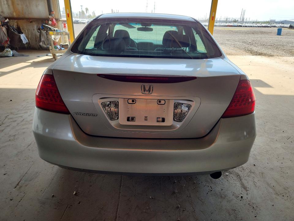 64073206 :رقم المزاد ، 1HGCM55476A150122 vin ، 2006 Honda Accord مزاد بيع