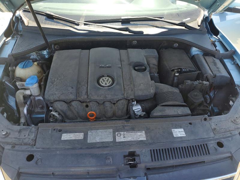 2013 Volkswagen Passat მანქანა იყიდება აუქციონზე, vin: 1VWBP7A35DC136177, აუქციონის ნომერი: 65231556