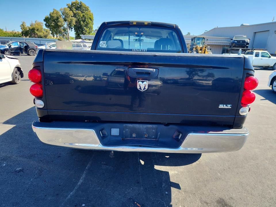 64082316 :رقم المزاد ، 1D7HA18N85J606689 vin ، 2005 Dodge Ram 1500 مزاد بيع