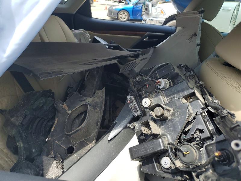 Продажа на аукционе авто 2022 Lexus Rx, vin: 2T2HZMDA7NC353427, номер лота: 63617996
