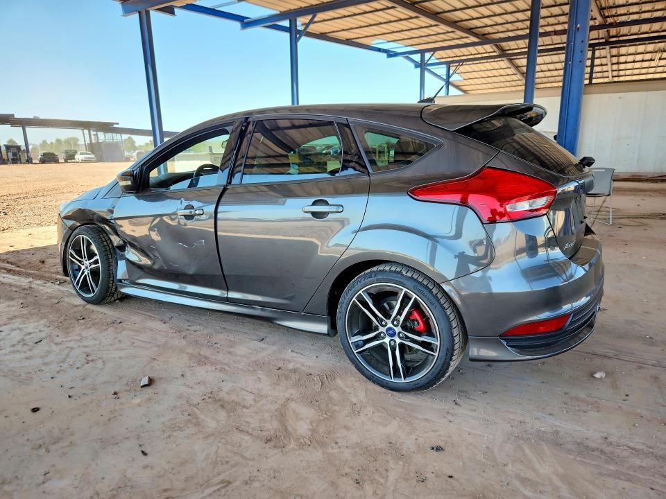2016 Ford Focus მანქანა იყიდება აუქციონზე, vin: 1FADP3L93GL315558, აუქციონის ნომერი: 64411596