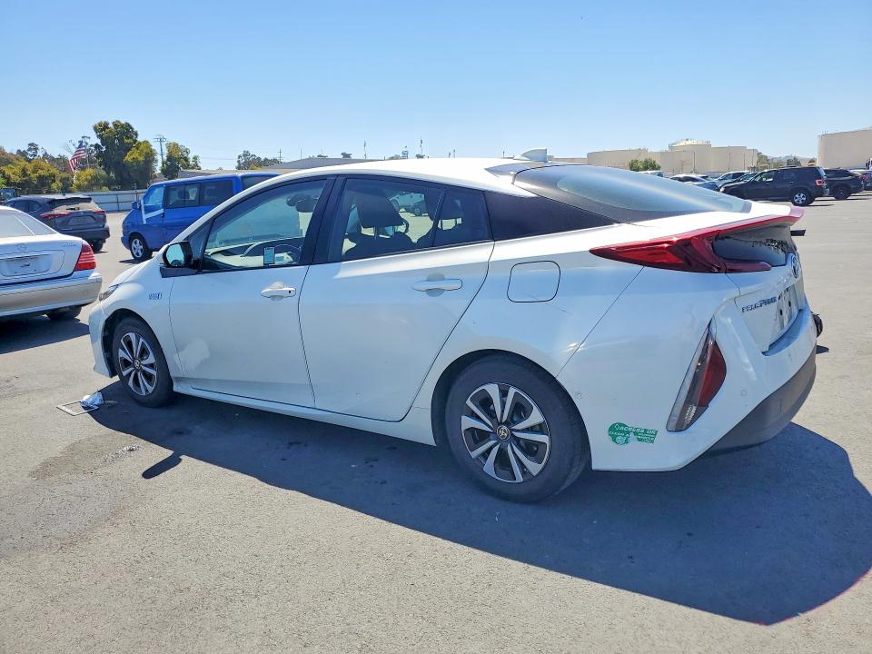 Продаж на аукціоні авто 2017 Toyota Prius Prime, vin: JTDKARFP6H3002392, номер лоту: 63339596