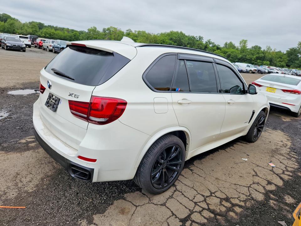 65267256 :رقم المزاد ، 5UXKR6C30H0J85250 vin ، 2017 Bmw X5 مزاد بيع