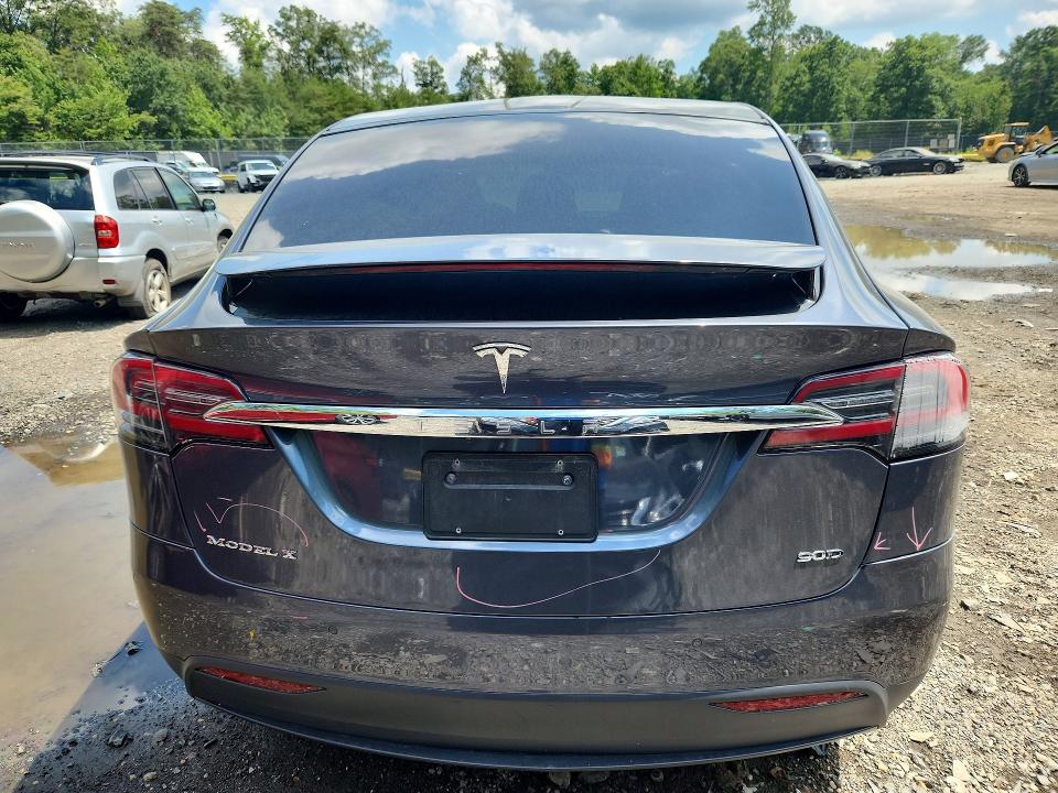 Продажа на аукционе авто 2016 Tesla Model X, vin: 5YJXCAE2XGF005711, номер лота: 63917466