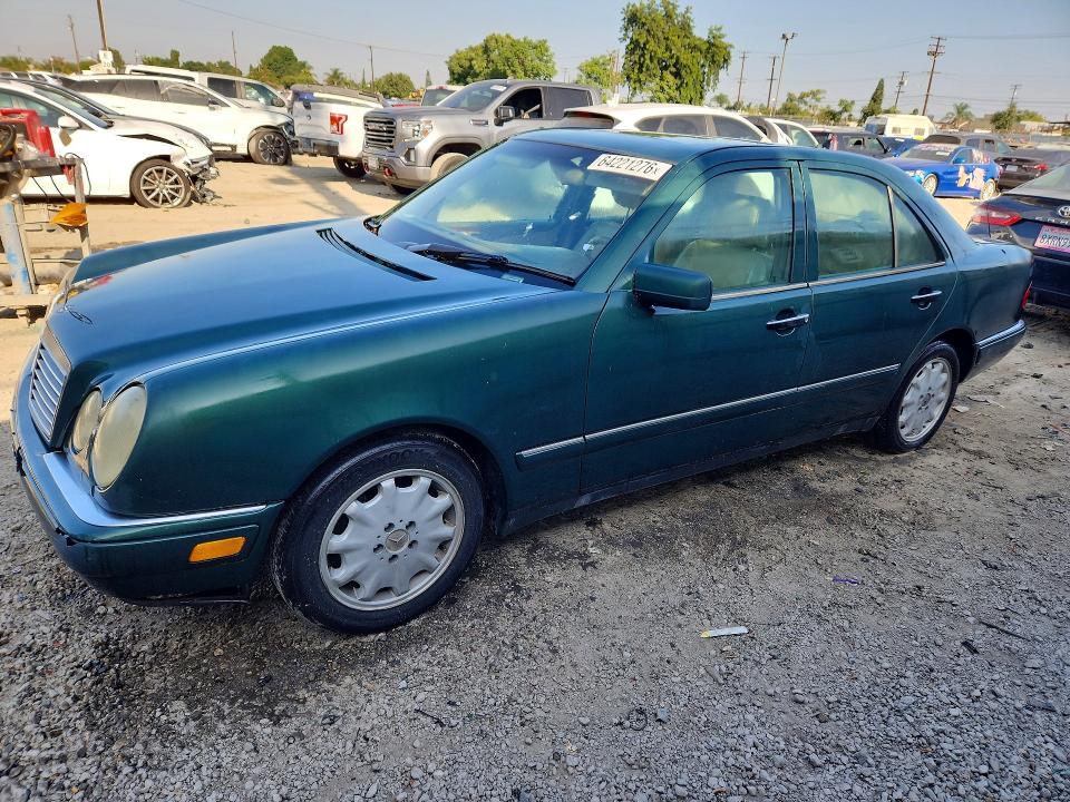 1996 Mercedes-benz E მანქანა იყიდება აუქციონზე, vin: WDBJF55F2TJ019255, აუქციონის ნომერი: 64221276