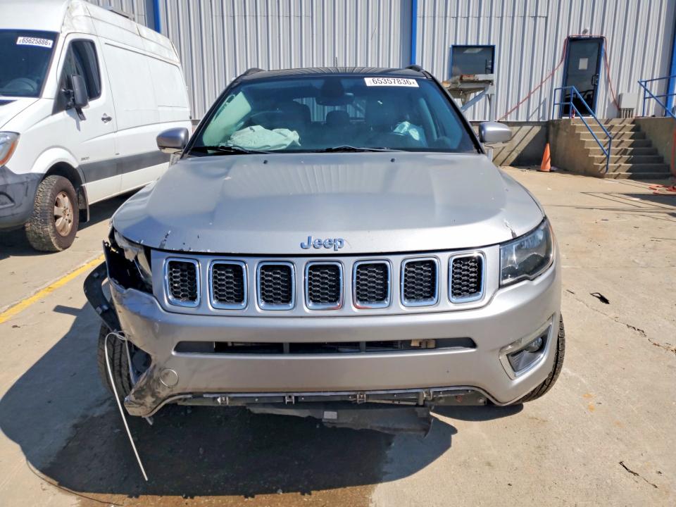 65357836 :رقم المزاد ، 3C4NJDCB2HT631922 vin ، 2017 Jeep Compass مزاد بيع