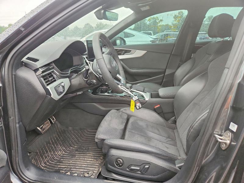 Aukcja sprzedaży 2022 Audi A4, vin: WAUFAAF41NA015810, numer aukcji: 64272236