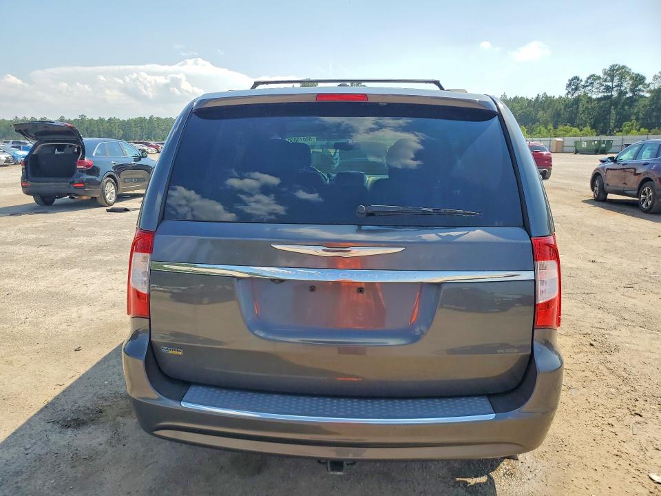66074066 :رقم المزاد ، 2C4RC1BG5GR214870 vin ، 2016 Chrysler Town & Country مزاد بيع