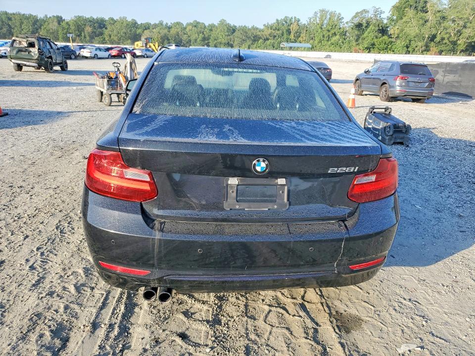 64517596 :رقم المزاد ، WBA1F9C57GV742548 vin ، 2016 Bmw 228 مزاد بيع