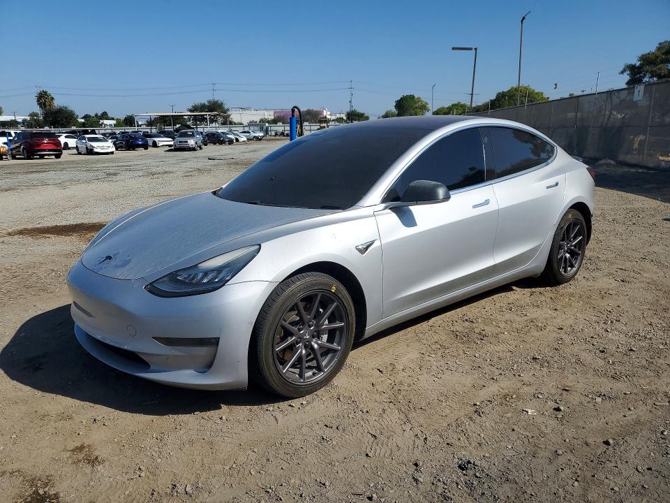 2018 Tesla Model 3 მანქანა იყიდება აუქციონზე, vin: 5YJ3E1EA9JF162539, აუქციონის ნომერი: 66634966