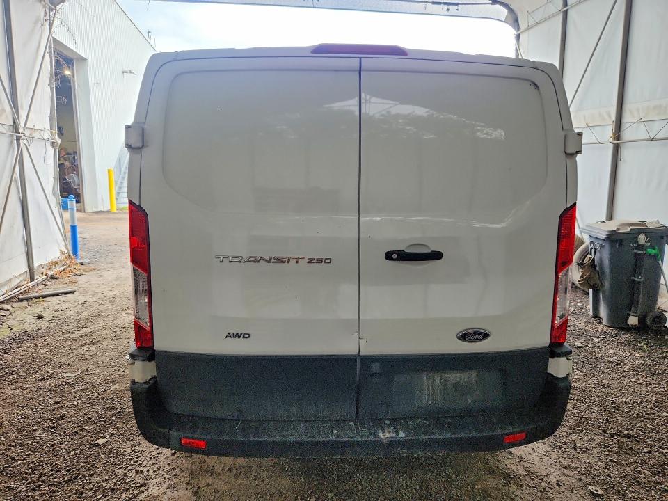 2021 Ford Transit მანქანა იყიდება აუქციონზე, vin: 1FTBR2Y80MKA62514, აუქციონის ნომერი: 64045146