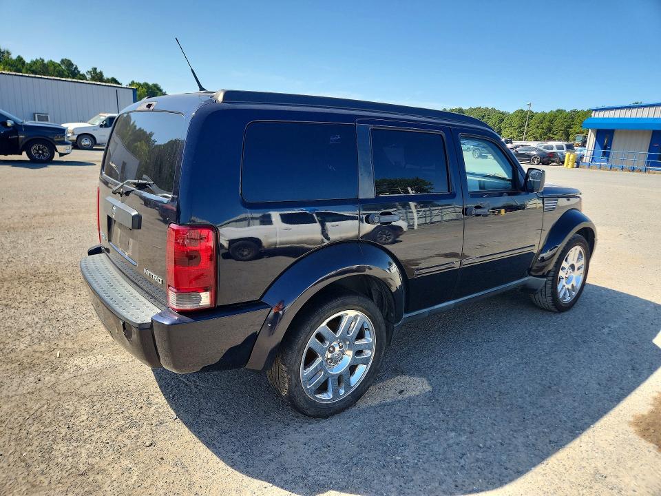 65493366 :رقم المزاد ، 1D4PT4GK5BW528902 vin ، 2011 Dodge Nitro مزاد بيع
