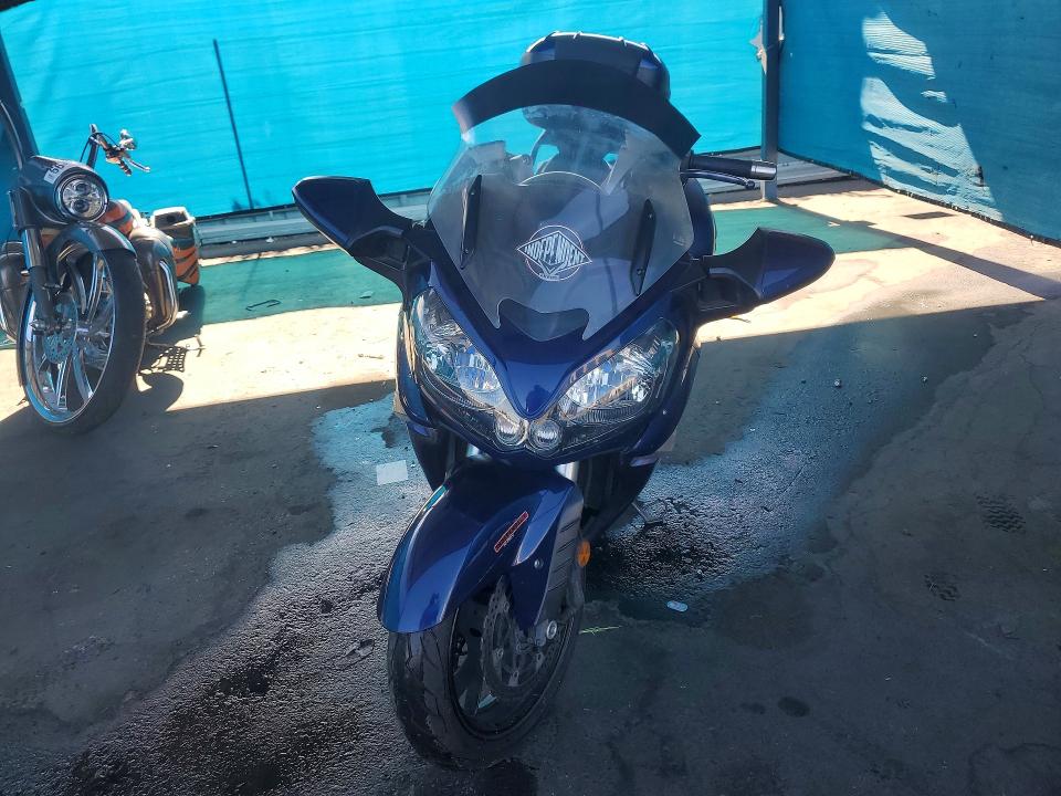 67330836 :رقم المزاد ، JKBZGNC19DA020628 vin ، 2013 Kawasaki Zg1400 مزاد بيع