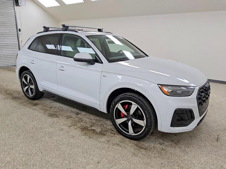 2024 Audi Q5 მანქანა იყიდება აუქციონზე, vin: WA1EAAFYXR2101483, აუქციონის ნომერი: 65957026