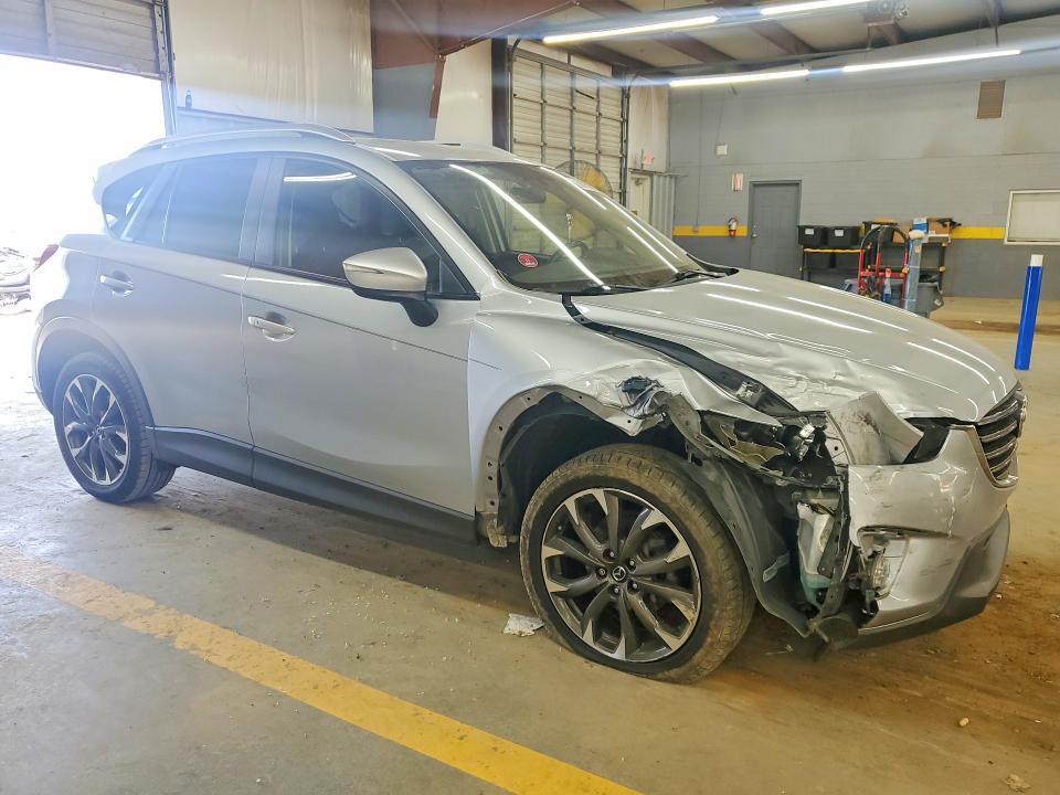 66070826 :رقم المزاد ، JM3KE2DY1G0646185 vin ، 2016 Mazda Cx-5 مزاد بيع