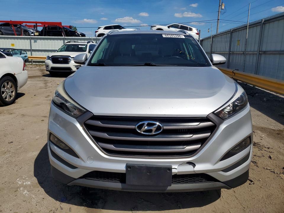 2016 Hyundai Tucson მანქანა იყიდება აუქციონზე, vin: KM8J33A24GU060519, აუქციონის ნომერი: 66505396