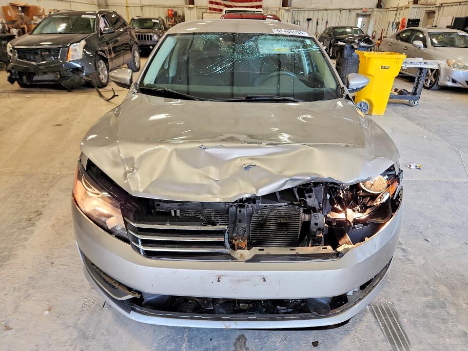 66404936 :رقم المزاد ، 1VWAP7A33CC039408 vin ، 2012 Volkswagen Passat مزاد بيع