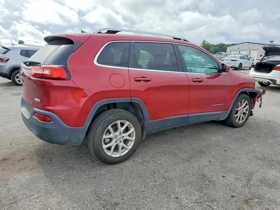 63688976 :رقم المزاد ، 1C4PJLCB7HW593438 vin ، 2017 Jeep Cherokee مزاد بيع